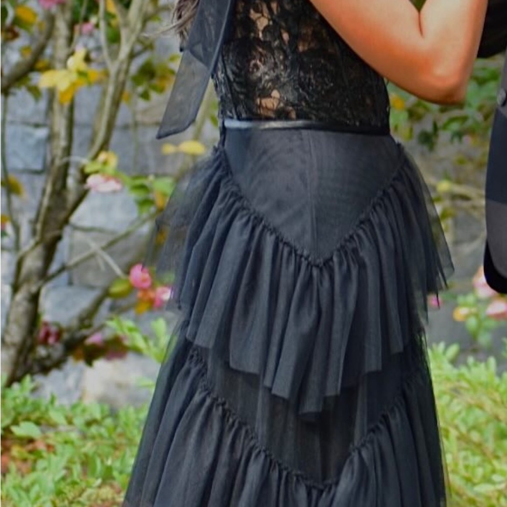 Elegant Black Lace Tiered Prom Dress - Picture 3 of 3